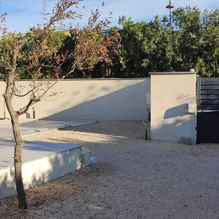 Holiday home L'oree Des Alpilles Proche Centre St Remy De Provence